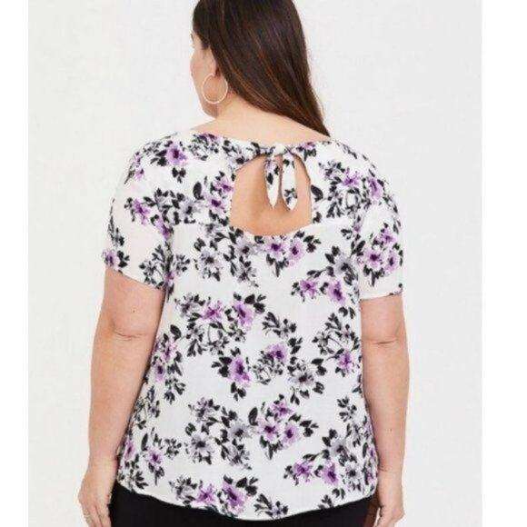 Torrid | White and Purple Abbey Floral Bow-Back Top | Size 0X - Picture 3 of 13
